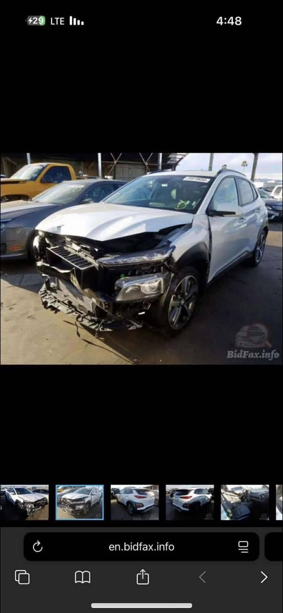 السلام عليكم كونا 2019 فول موصفات 1/1
ماشيه 77 الف 
تدفئة تبريد بالكشنات اشاير بالمري 
كشن كهرباء فتحه سقف
توقف تلقائي تحديد مسار 
حساسات نقط عمياء 
مكينه 1600 تيربو 
بيع او مراوس  
السعر 125 وبيها مجال بسيط. 
***********
***********
