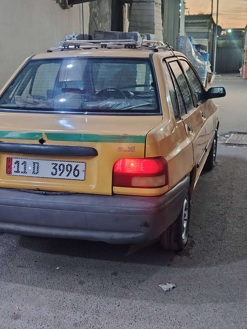 سايبه ٢٠١١ للبيع سعر ١٥ وعليه هيه وغرامه ١٧٥ تنزل من السعر وبيه مجال كلش قليل العنوان الشعب وسعره مناسب وليجي ليكلي هيج وهيج بيه هاي سياره كدامه يجي ويكلبه والشراي يجي ويفحص ويتصل ***********
