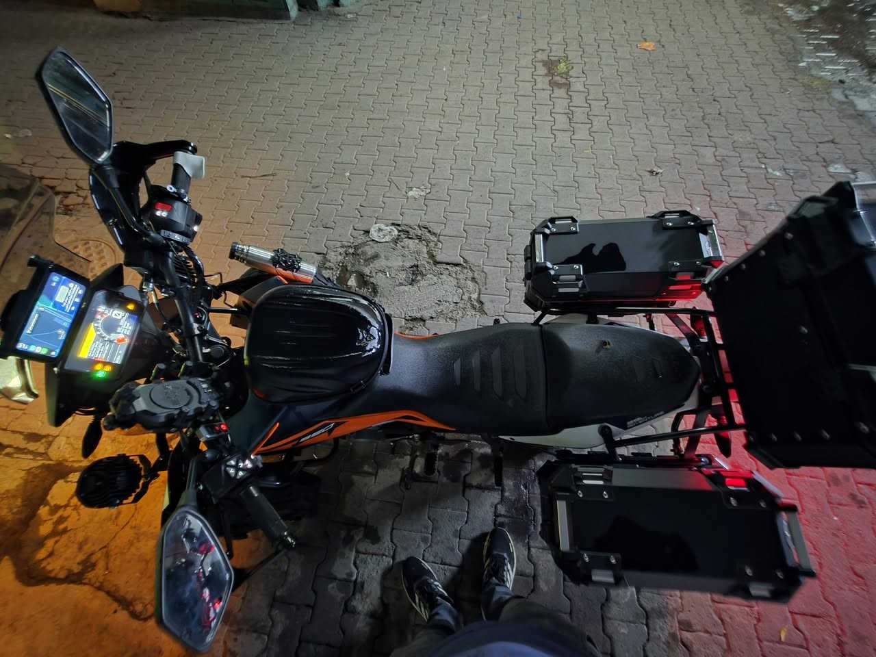 دراجه KTM 390 للبيع
دراجه كامله للترحال  وبيها جلكانات جدد 
مايحتاج اشرح عليها مفوله 
ماشي ٥٤٠٠ وقابل للصعود 
دراجه بسمي وبعدها بلضمان مال شركه 
سعر ٨ملاين قفل 
كامرات شاشه جنط  لايتات اصليه 
بيها هواي سوالف 
***********
