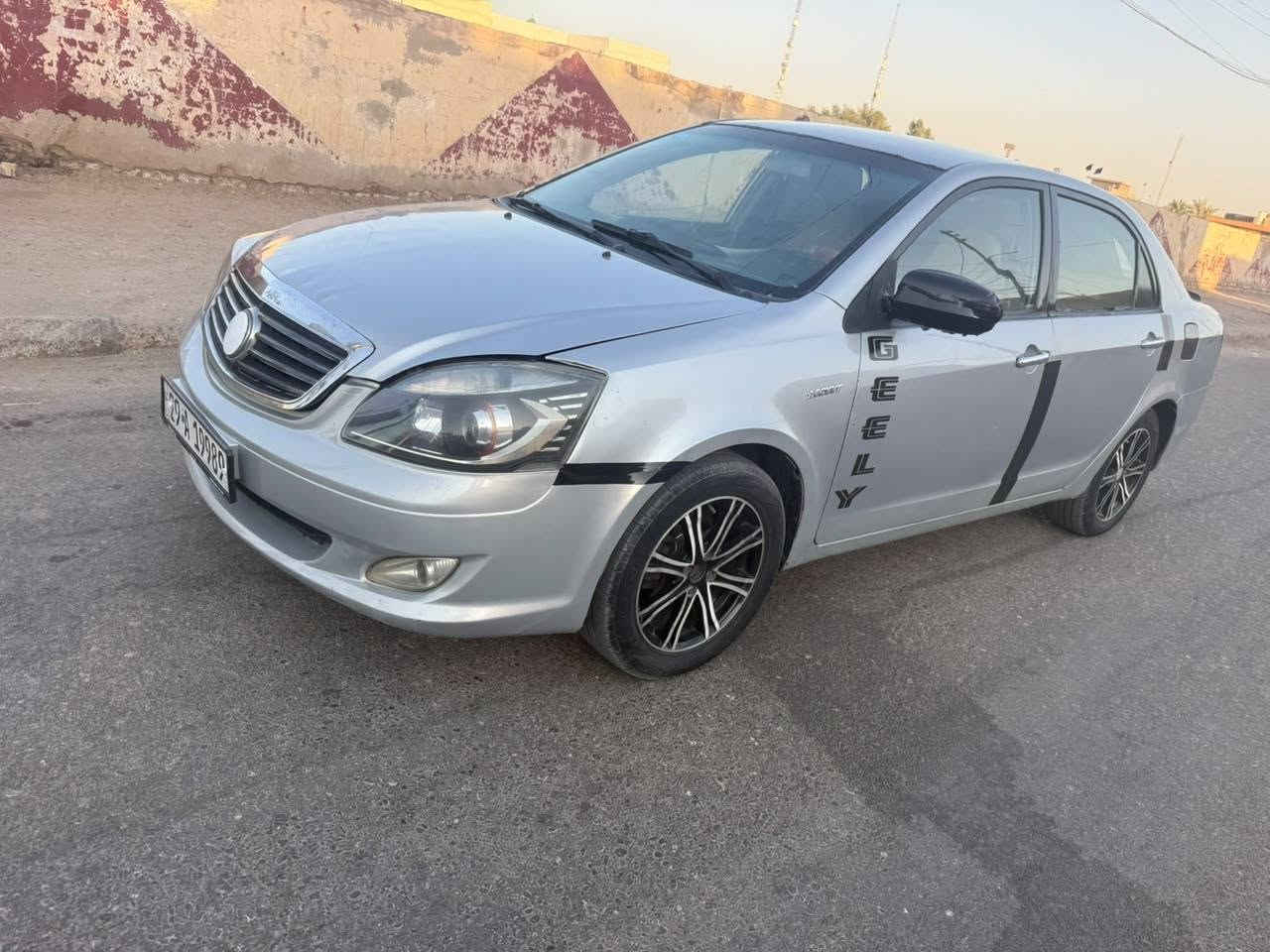 جيلي موبل 2013رقم واسط دولي تحويل تبريد ثلج تخم تاير باتري كله جديد السعر43وبيه مجال
كهربائيات كله شغاله مكان واسط الصويره ***********
