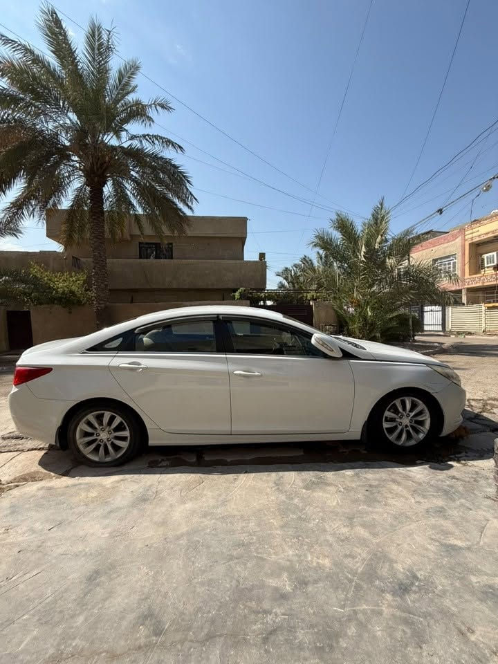 سوناتا 2011 خليجي
محرك دوش ، مواصفات عادية 
السيارة نظيفة بشكل عام ، بيها جاملغ معدل بارد و صبغ بالباب على كد 30 سم
نقص تبريد و صدر
السيارة بأسمي و رقمها بغداد
مكاني بغداد/العامرية

السعر 105 قفل (جدا اعتذر نهائيا ما بيها مجال)

للأستفسار الاتصال على ***********
اني مكلف بالنشر فقط
