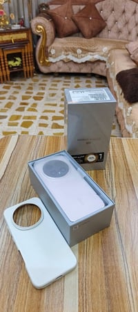 هونر ماجك 8 برو • ٥١٢ • ذهبي