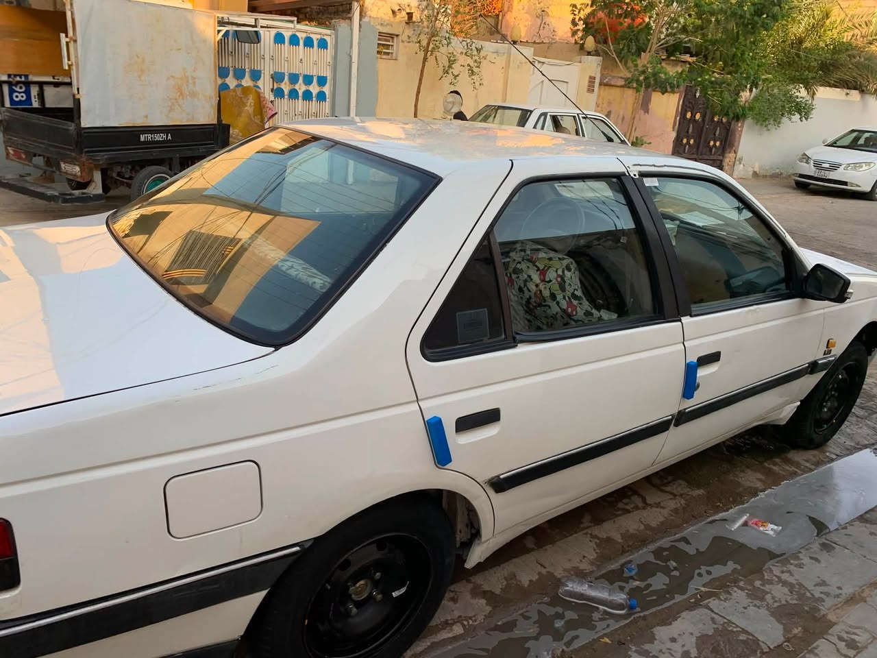 السلام عليكم بيجو 405مديل 2010 رقم نجف الانكليزي سنويه صالحه لغايت 2028مكفوله كفاله عامه من الضربه والتبديل والصبغ مكينه جديده ستوني مسويه كير جديد تبريد ❄️ تخم تاير جديد حداديه 80بل 100مكان السياره نجف السعر 34 وبيه مجال بسيط للشراي رقم صاحب السياره ***********ملاحضه اخوان اني مكلف بلنشر
