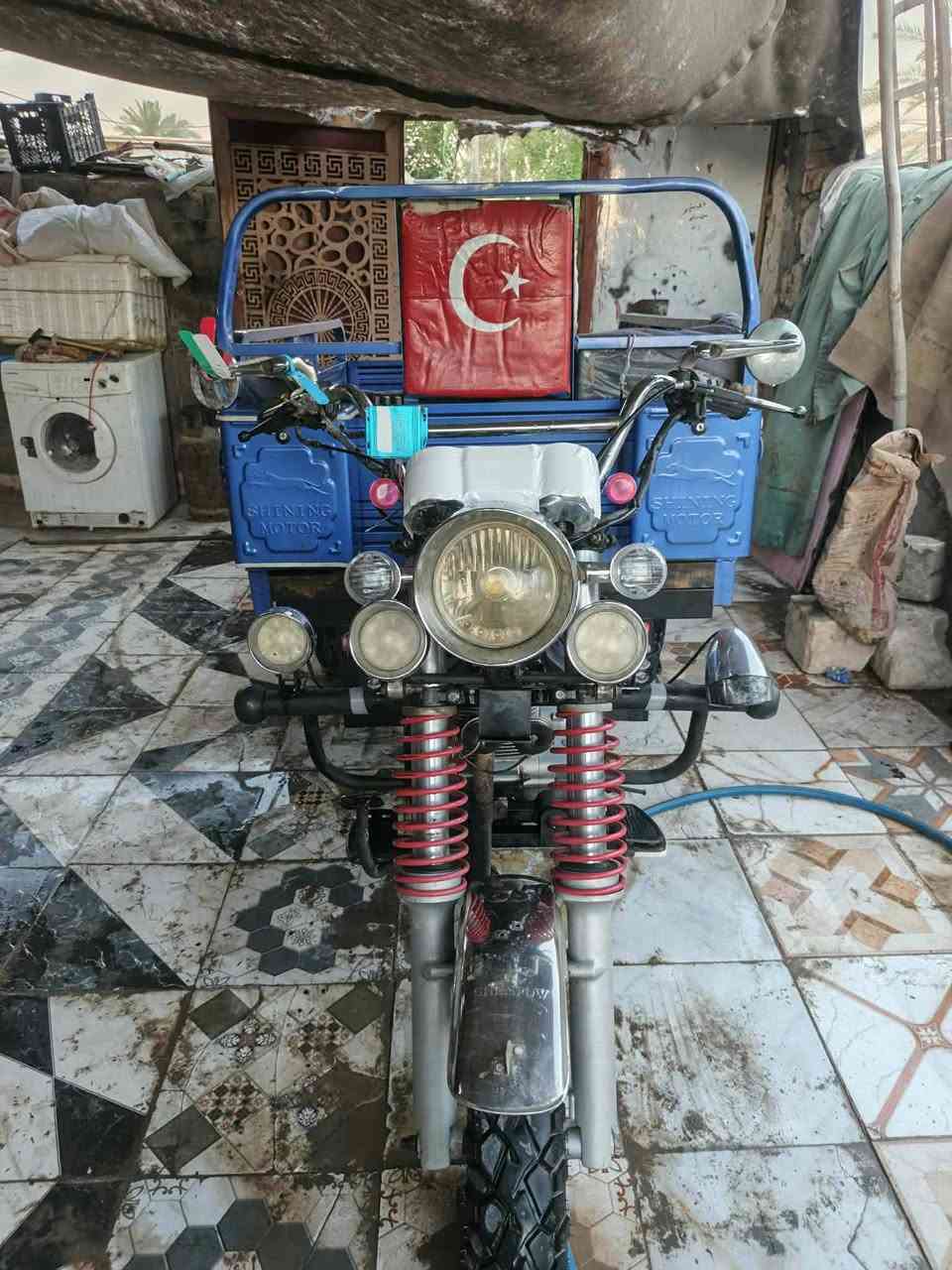 سلام عليكم ستوته للبيع موديل 2023 رقم 2600بيه مجال***********

