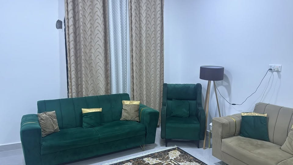 طقم كنبات • ١٠ مقاعد • تالف بوحدة