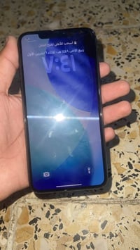 آيفون ١١ برو ماكس • متأثر بالماء • بطارية ٧٥٪