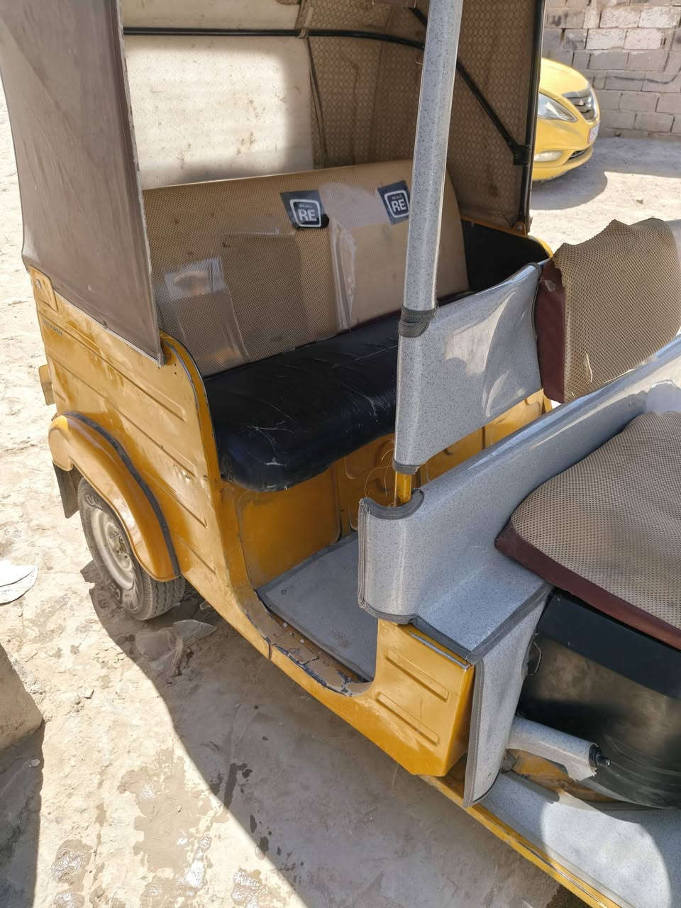 السلام عليكم تك تك للبيع موديل 20 تكتك رقمه سنويه تحويل باللي يعجبك ما ناقصها اي شيء دشبول واربع سماعات بيها ضربه باللغد بس الجهل اليمنى مكاني حله قرب جسر نادر استفسار اكثر على التيك توك اتصال على الرقم ***********
