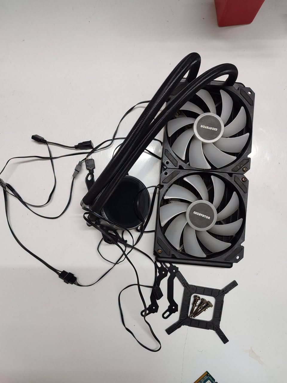 تجميعة تفصيخ للبيع توصيل موجود
ASUS PRIME B450-PLUS 4SLOT 
AMD R5 5500 BOX 
 250 الف

DDR4 8X2 16G 3200HZ WAHITE JOHR
110 الف 

HDD WD BLUE 1T
30 الف 

SSD SATA KINGSTON 240G
30 الف 

POWER SUPLAY 650WAT CORSIAR 
55 الف 

CASE SA BLACK +4FANS +HUB
كامل 40 الف 

Cooler 240MM Monitor 
 40 الف بي شاشة قرائة رايزن وانتل 

تواصل
***********
