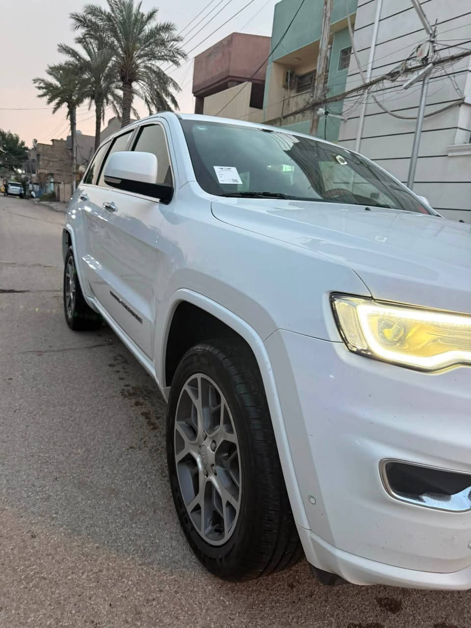 جيب اوفرلاند ٢٠٢١ فول الفول داخل قرميدي كفالة عامة ماشية ٦٠ الف   السعر ٣٢٥ $ 
***********
مكان السيارة الشعب

