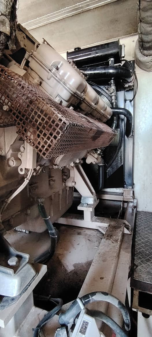 مولدات كريكوري اسكانيا 570 kv
اخو الجديد جاي من اوروبا
السعر 250 ورقة
واتساب ***********
