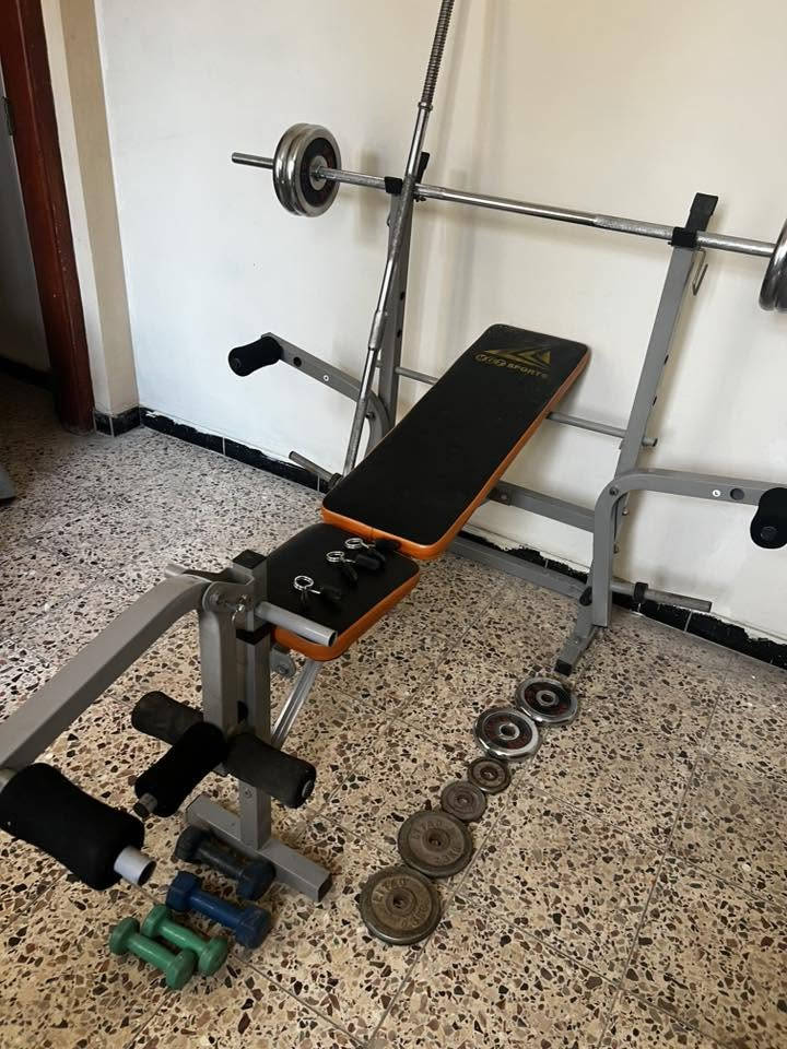 للبيع مسطبة  بنج متحركة مع فراشة صدر مع تمارين بطن وأرجل مع أوزان ٣٥ كغم وشفت كبير عدد ٢ وكما موضح بالصور سعر ١٧٥ ألف بغداد ***********
