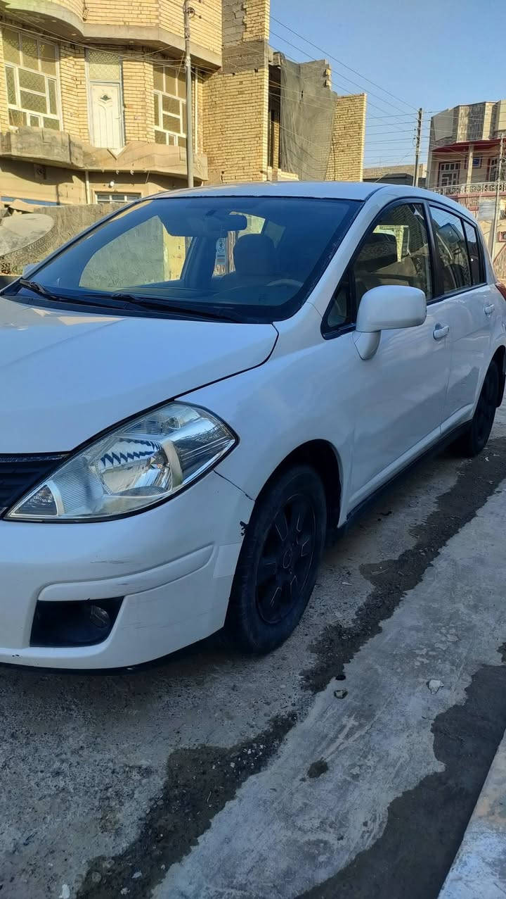 نيسان فيرسا 2008 للبيع السعر 64 ورقه وبيه مجال
السياره نظيفه
كير ومحرك نضيفات
تبريد ثلاجه
بيه شاشه وكاميرا خلفيه
وياه جادر اصلي 
رقم بغداد الجديد
بيه سونار  بي كل التفاصيل
السعر 64  وبيه مجال 
المكان فلوجه
متواجد فقط ع الاتصال والواتساب
الرقم ***********
