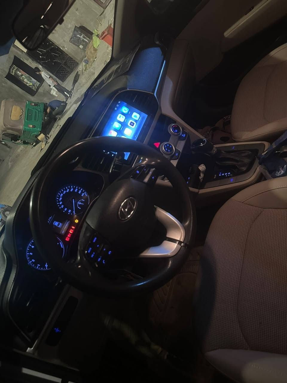 النترا 

مديل 2020

فتحه 

فول سياره بصمه

داخل بيجي 

ماشيه 100الف 

مكينه 2000

كفاله عامه سياره 1/1

***********
