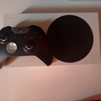 اكس بوكس S • ٥١٢جيجا • جوستيك احترافي