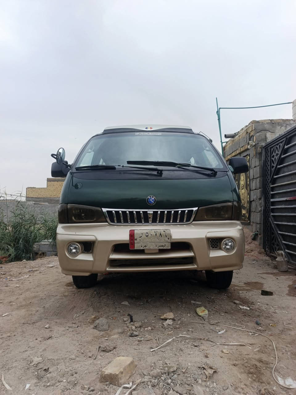 السلام عليكم
بريجو موديل 2001 اصل سنويه ال28
راعيهه يمي تحويل مباشر مصفره هيه ومرور
بديهه بلاد فقط بيبان بيهن صبغ اثر شخوط
مكينه بيه نسمه بخار كيروكسن نظاف 
شاصي واحد بي تعمير والباقي نظاف
بم ونوزل وسلف جدد توني شادهن 
مكاني ناصريه مركز
بيع فقط بدون مراوس
رقمي0782980571
مامتواجد عل فيس فقط تصال
