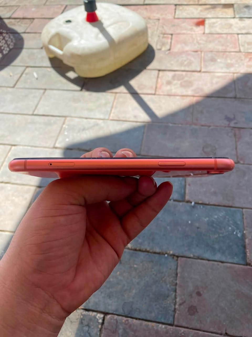 Xr ذاكره 128 
بطاريه 78 
مكفول فقط الظهر مالته شوي بي كسر 
الجهاز ثنين سيم كارت صوت اتصال سماعات كامرات كله مكفول فقط الظهر شوي مكسور يعني ممأثر لا ع اللمس ولا على اي شي سعره 180 وبي مجال مكاني كوفة رقمي ***********
