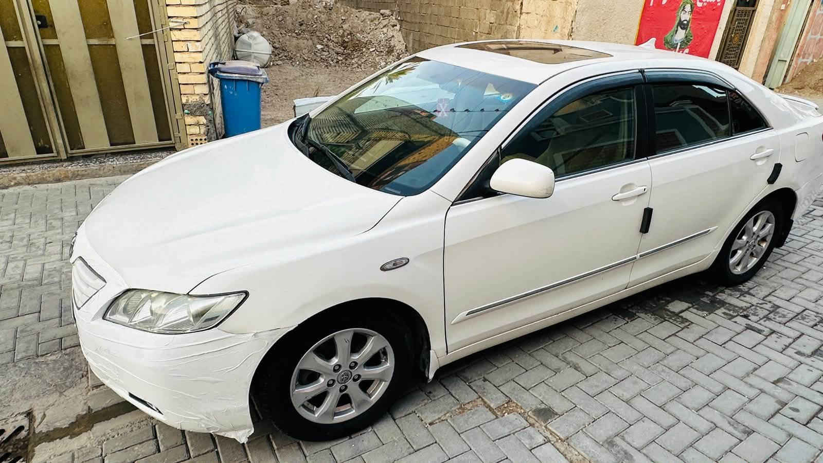 يا الله
99$
كامري 2007 خليجيGLX 
بدون صبغ وبدون ضرر
مواصفات 
مكينة 2400
كير ومكينة مكفول 
شاشة وكامرة 
فتحة سقف 
تحكم بل استيرن 
مثبت سرعة 
صدر امامي خلفي جديد مع دبلات صار شهر تقريباً 
تايرات نضافتها 85‎%‎
تبريد ثلج كمبريسر مبدل  جديد وكالة 
السيارة ماشية 220 الف كم
السيارة محتاجة بوليش فقط 
وصبغ دعاميات 
رقم بابل تحويل ثانيوم بسمي السيارة مكاني بغداد حي اور  او بغداد الجديدة***********
