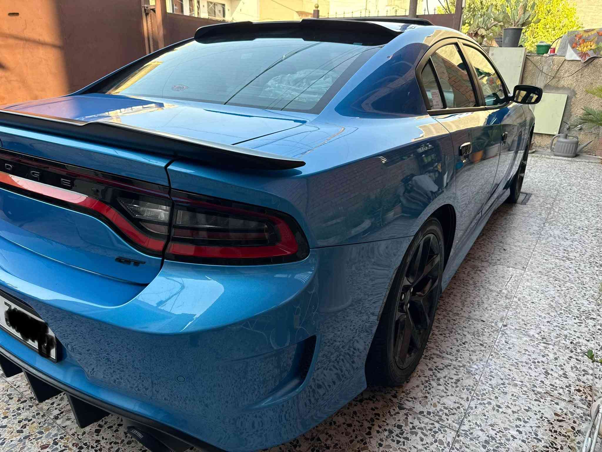 جارجر  GT PLUS . وكالة هارلم
الموديل : 2023 . (خليجي) . مكفوله من صبغ 
المحرك : V6 3.6
العداد : 6 الألف . (زيرو) . 
الضمان : 3 سنوات او 60 الف كيلو متر . 
السعر : 340$ ورقه
رقم بغداد باسمي 
المواصفات :
* نسخة  GT PLUS
* نقطة عمياء . 
* حساسات خلفية . 
* رادار أمامي مع مانع تصادم.
رادار جانبي 360 درجه 
* شاشه كبيرة مع نظام ملاحة نفكيشن GPS .
* سستم صوت الپاين مع سماعات پريميوم .
* ويل قياس 20 انج . 
* مصابيح امامية زنون . 
* كشافات الضباب زنون . 
* فتحت سقف (سلايد) . 
* مقاعد رياضية من الجلد الفاخر . 
* مقاعد أمامية كهربائية عدد 2 . 
* ذاكرة لحفظ وضعيات الجلوس (ميموري) . 
* مقاعد أمامية تبريد وتدفئة . 
* مقاعد خلفية تدفئة . 
* تشغيل عن بعد . 
* ستيرن كهربائي . 
* تدفئة ستيرن . 
* محدد سرعة . 
* تلفون بلوتوث . 
* كاميرا خلفية .
* مرايا متحسسة للاضاءة العالية .
* كير شفتر بالستيرن . 
* دخول ذكي (بصمة) .
مكان السياره بغداد 
اتصال على رقم ***********
