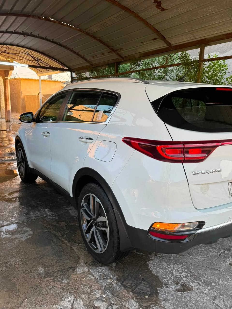 لبيع كيا سبورتج موديل 2019
خليجي لون ابيض ماشية 84 الف حقيقي 

رقم بغداد دولي نص فول تبريد قطعتين 

شاشة لمس اصلية كامرة خلفية حساسات 360 

تحكم ستيرن اشاير مري مري شفط حساسات امامي خلفي 

تايرات جدد 4 سيارة حلوة مكان سيارة بغداد عويريج 

لستفسار ***********
