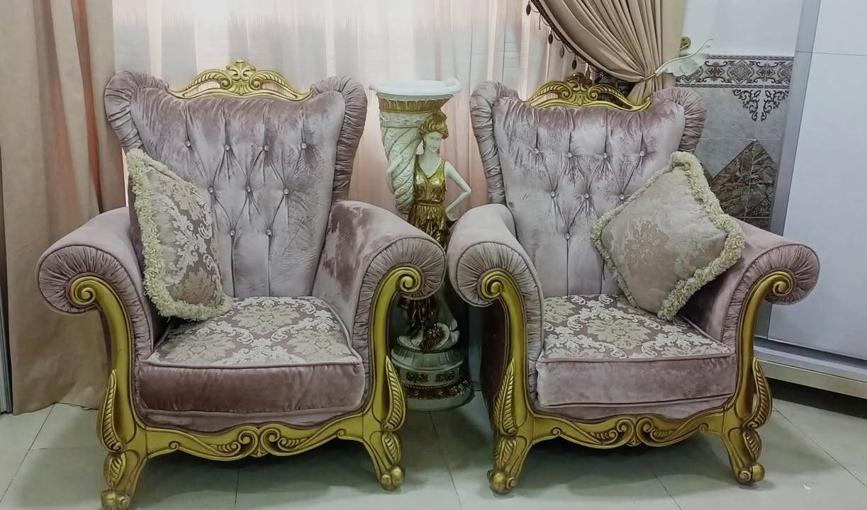 تخم 6 قطع قنفات 2 + كراسي 4 + طبلة حجم كبير مكاني التحرير الفلكة الاخيرة السعر 550 - ***********
