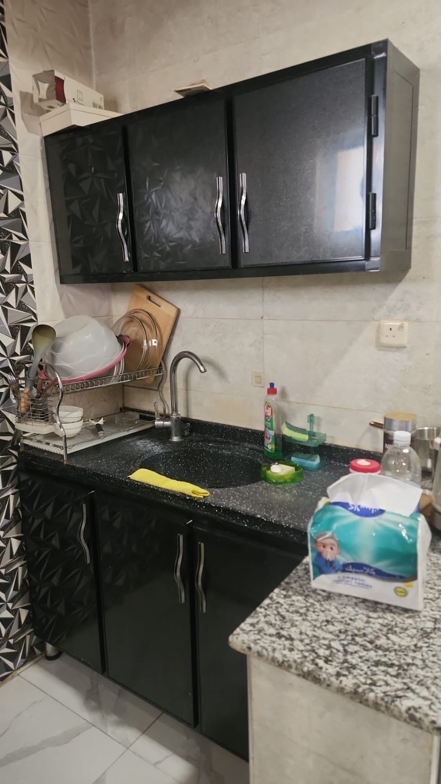 اثاث بيت للبيع
البيع يكون الاثاث جميعاً وليس قطعة قطعة
الاثاث نظيف جداً استخدام قليل لمده ٨ اشهر فقط
والسعر يكون بالاتفاق
غرفة النوم العدد ٢ بنفس الدزاين
والستائر ٣ كبار قياس ٤ متر
والوسط ٢ قياس ٣ متر
والصغيرة عدد ١ ٢ متر
والتخم عدد ٨ مقاعد (٢ كبار و٢ صغار)
التواصل واتس اب(***********)