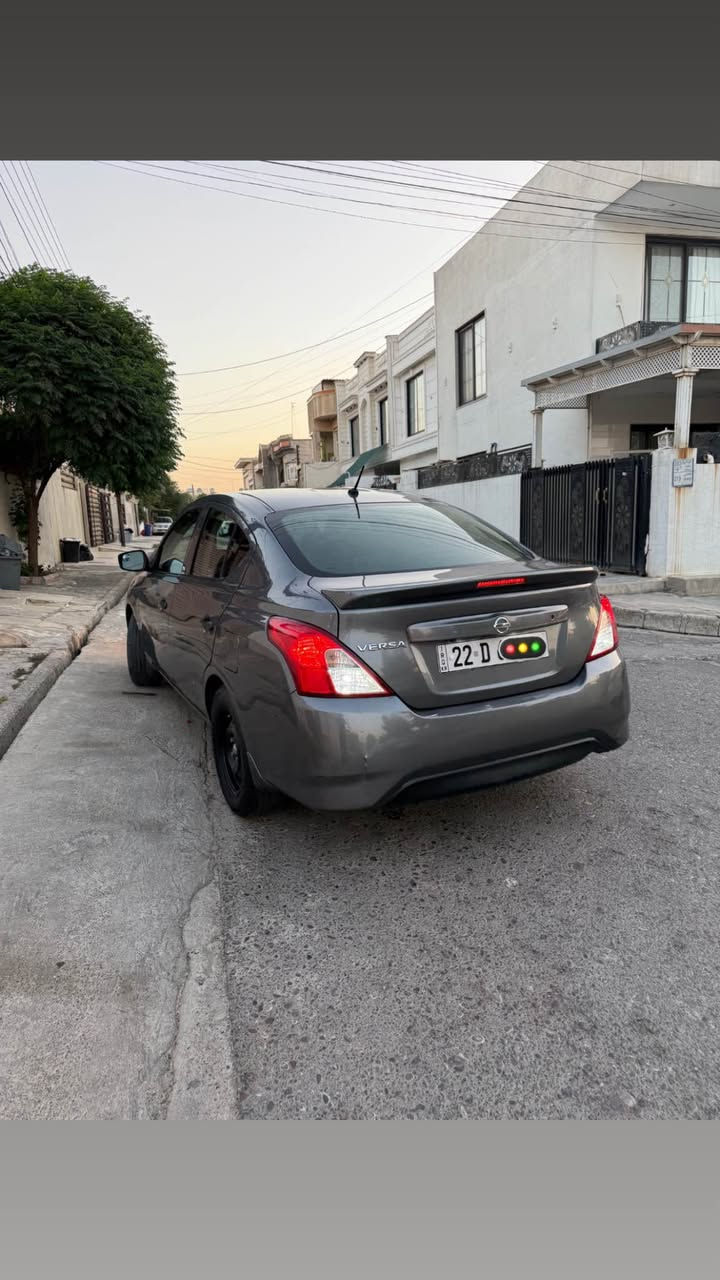 Nissan versa 
2019 
S plus 
گێر تۆماتیک 
شاشە و کامێرا بیلادی
سوکان ڤۆلیۆم و تحدید سرعە 
تراکشن 

سەیارەکە دوو پارچەی بۆیاغە بێ ناو گرتن 
دەرگای پشتەوە و چامڵغی پشتەوە 
پێش و پشتی کەپسە ئەیرباگی بەس شانی تەقیوە سوکان و داشبول سەلامەتە

شوێن هەولێر 
بۆ زانیاری زیاتر پەیوەندی بکە 
***********
What’s up ✅ أربيل, العراق
