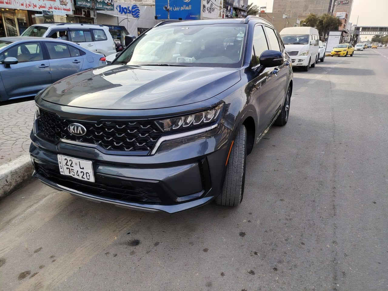 سورنتو موديل ٢١
وارد أمريكي
بصمة
فتحة
كشنات جلد 
تبريد قطعتين
سبعة راكب
توقف ذاتي عند الرجوع
حساسات خلفية 
تحديد مسار
محرك ٢٥٠٠ GDI أربع سلندر
السيارة بدون ايرباك
  بغداد ابو دشير 
***********
