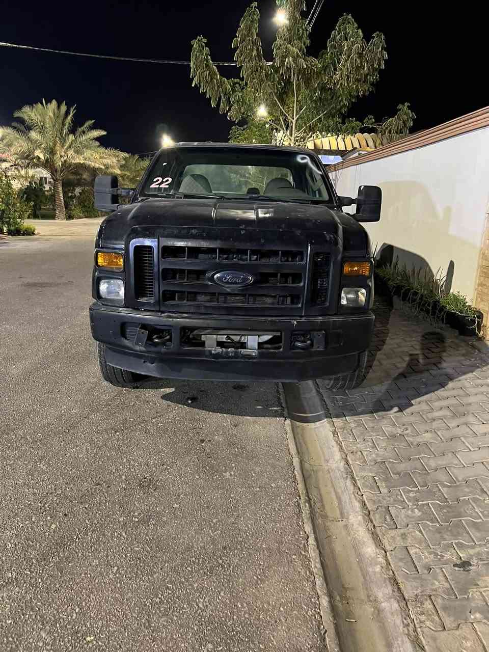 F350 سوبر ديوتي • مكينة 10 سلندر • مزاد الداخلية