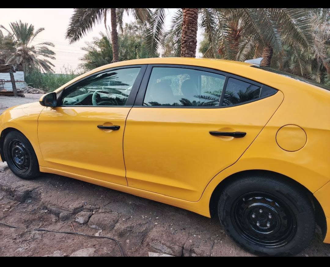 السلام عليكم هونداي النتراه للبيع 
موديل20 رقم ذي قار انكليزي وارد امريكي 
تحويل ثاني يوم حادثه موثق بالصوره
مواصفاته نص فول كامله حساسات  رادار مانع انزلاق
تحكم ستيرن جهتين منظومه لايت زنون 
محرك2000 دوش كير التي
مكان السيارة ذي قار سوق الشيوخ
سعر 115 وبيها مجال رقم  ***********

