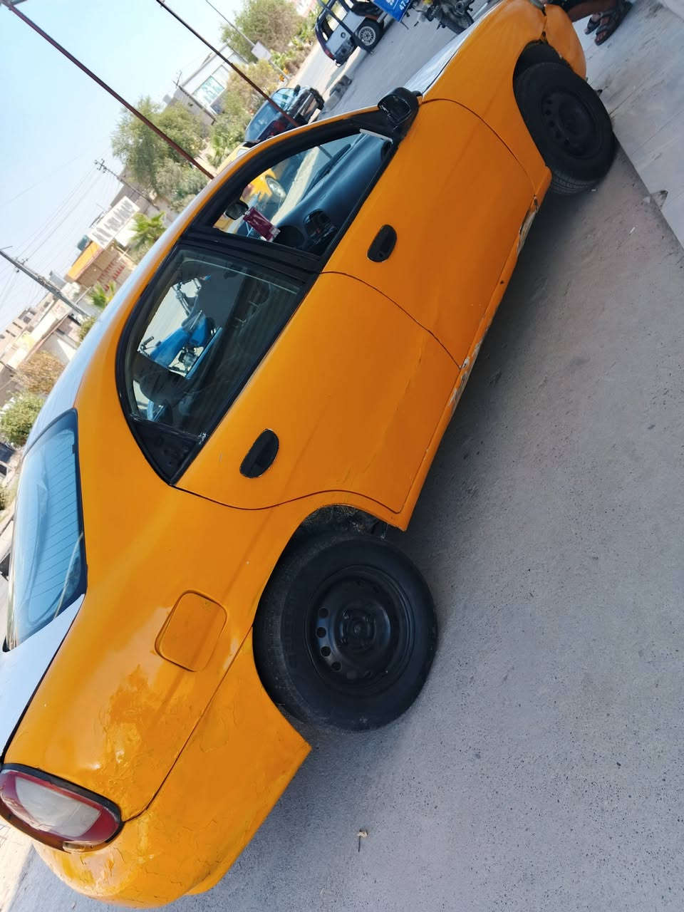 دايو نوبرا موديل 97محرك كير مابيها عيب كير عادي بطاقه بنزين بيه سيارة جاهزه بيع او مراوس السعر 14ورقه وبيه مجال مكان كركوك ***********
