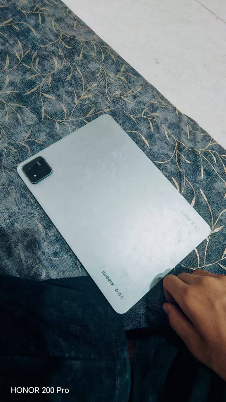 📱 للبيع Xiaomi Pad 7 – مواصفات قوية جدًا 🔥
✨ الموديل: Xiaomi Pad 7
🖥️ الشاشة: 11.2 بوصة
🔥 الدقة: 3.2K – ‏3200×2136
⚡ معدل التحديث: 144Hz
🌈 الشاشة: HDR10 + Dolby Vision + ألوان DCI-P3
☀️ السطوع: يصل إلى 800 nits

🚀 المعالج: Snapdragon 7+ Gen 3 – بدقة تصنيع 4nm
🎮 المعالج الرسومي: Adreno GPU
💾 الرام: [RAM: 8GB + 4GB]
💽 التخزين: [256GB]

🔋 البطارية: 8850mAh
⚡ الشحن: 45W Turbo Charging
🔊 الصوت: 4 مكبرات صوتية + Dolby Atmos

📸 الكاميرا الخلفية: 13MP – تصوير 4K
🤳 الكاميرا الأمامية: 8MP

📡 الاتصال: Wi-Fi 6E + Bluetooth 5.4
🔌 المنفذ: USB-C 3.2 Gen 1
🧭 يدعم: Gyroscope + مستشعرات متعددة
💻 النظام: Xiaomi HyperOS 2

📏 السماكة: 6.18mm
⚖️ الوزن: 500g

🎮 مناسب جدًا للألعاب مثل PUBG، الدراسة، مشاهدة الأفلام، التصميم وتعدد المهام.

📦 الحالة: [مستعمل ]
🎨 اللون: [رصاصي ]
💰 السعر: [375الف]
📍 الموقع: [فلوجه حي نزال ]

📩 للمهتمين مراسلة خاص.  ***********
