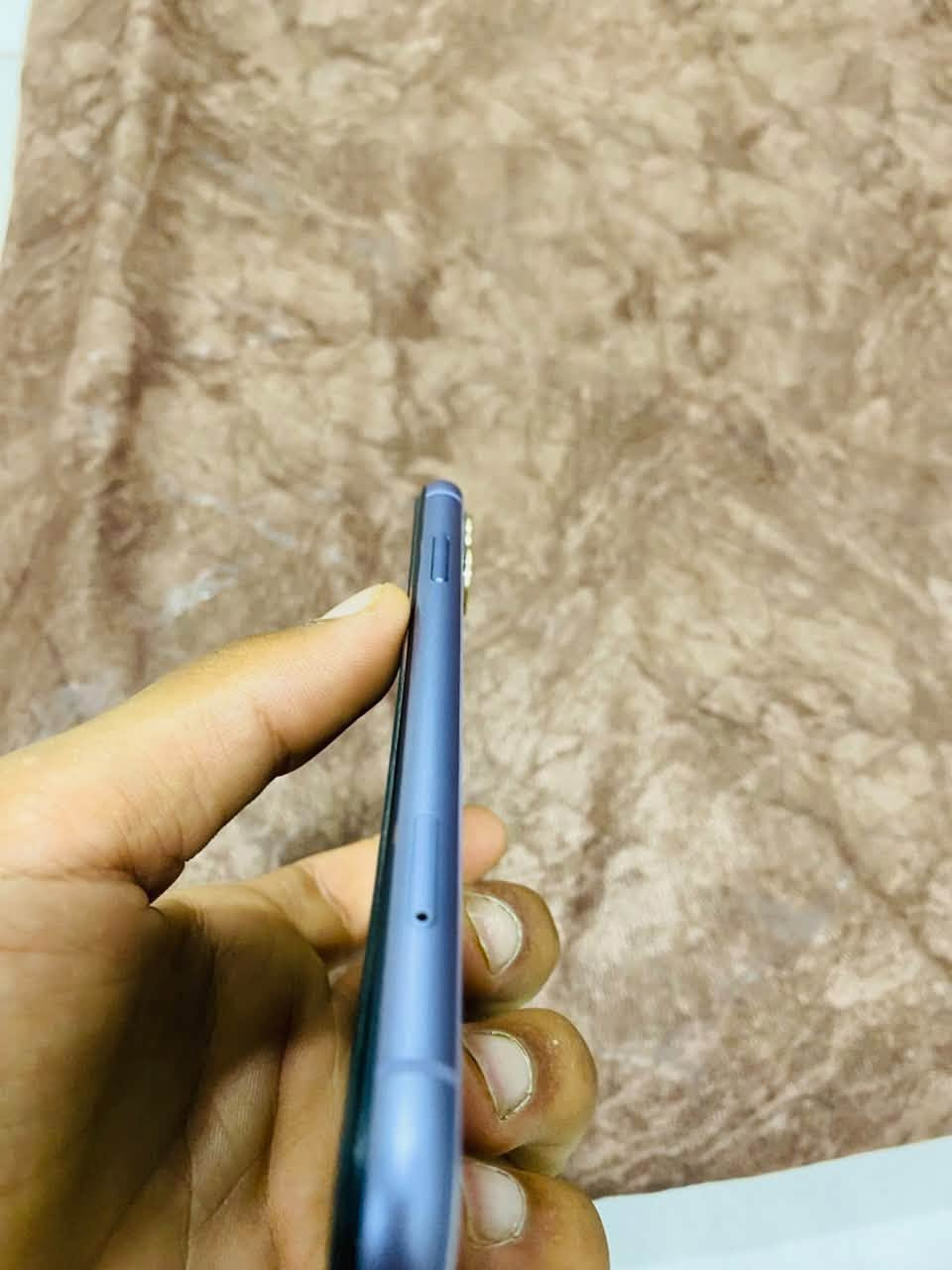 ايفون ١١ • ١٢٨ • بطارية ٩١
