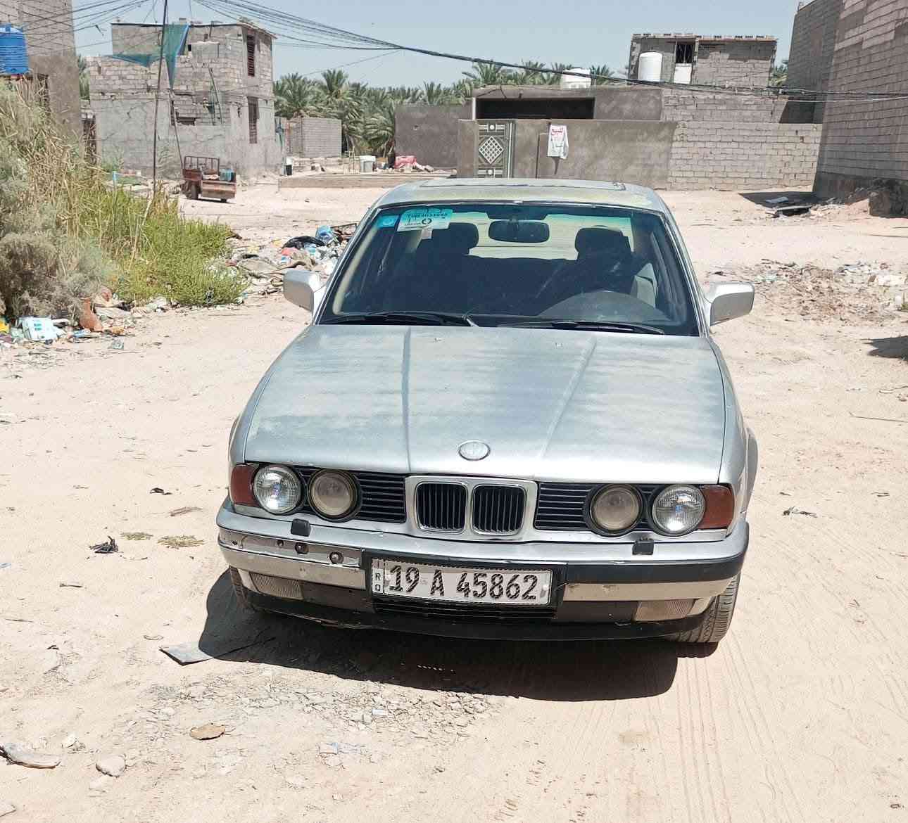 سلام عليكم سياره بي ام 525 مديل 89 سنويه ل27 بيها مكينه فيفي تي 3000 رقمها كربلاء سنويه باسمي بيها راجز بالتشغيل سعر 40ورقه وبيها مجال المشتري يتصل على الرقم *********** مكاني كربلاء
