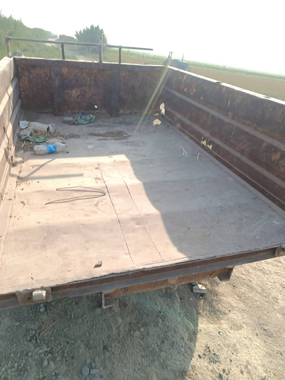 سلام عليكم عربانه ترهم عل تك ودبل حموله طن ونص بس عوزه تايرات واحد منهن دكدر تغير جوب وشده مكان واسط صويره متواجد خاص ***********
