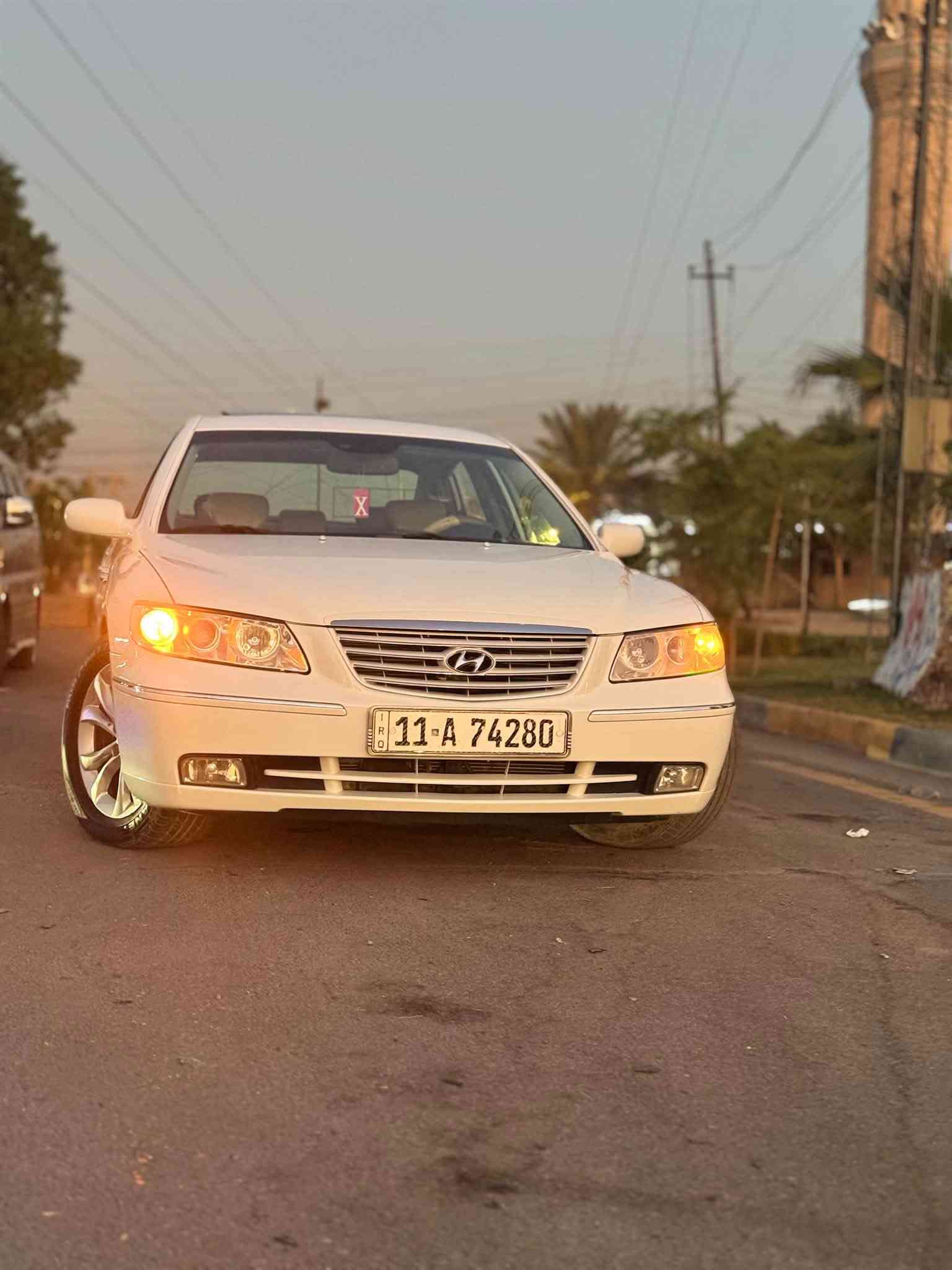 سلام عليكم 
🚘 للبيع أزيرا 2007 ليمتد خليجي 

السيارة أزيرا 2007 Limited خليجي، مكينة V6 3300كير أوتوماتيك.

بيها مواصفات اللمتد:
• جلد
• فتحة سقف
• كراسي كهرباء
• كراسي تدفئه
• تحكم ستيرن
• مثبت سرعة
• تحكم مناخ
• شاشة وصوت
• حساسات خلفية
• جنوط ألمنيوم
•ايرباك وABS
•سياره بيها ٣قطع صبغ 
السيارة استخدام ومرتبة، 

💰 السعر: 99$
📍 المكان:بغداد البياع 
📞 الاتصال/واتساب: ***********
