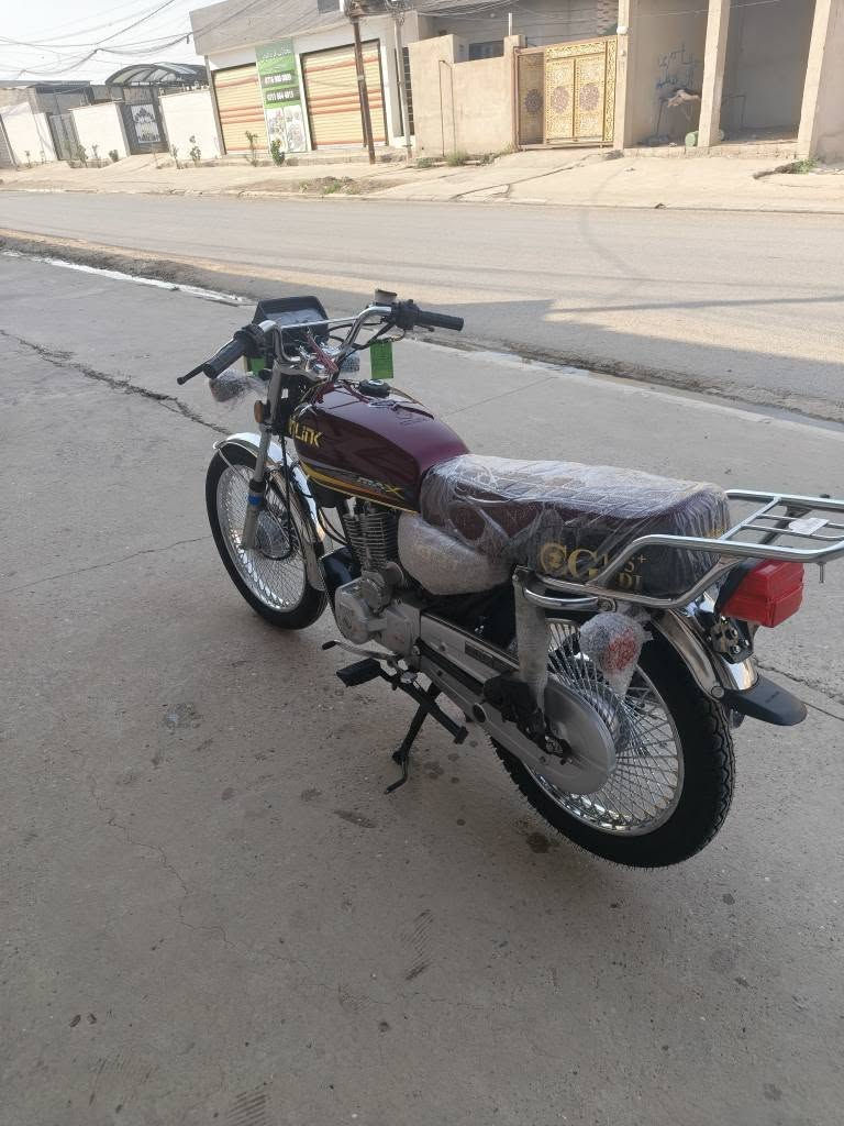 ماطور سيفان كلو شغال مكينه مامفتوحه شرط السعر 750بي مجال مكاني موصل حي الميثاق 
*********** موصل, نينوى
