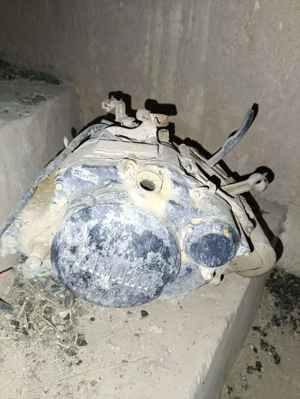 طابوكة محرك قفاز يوماها ربع حجم 225
***********

