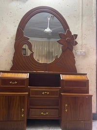غرفه نوم صاج داخل وخارج احطاطه السعر ٤٠٠ وبيه مجال للطيبين وليحب يتصل ...