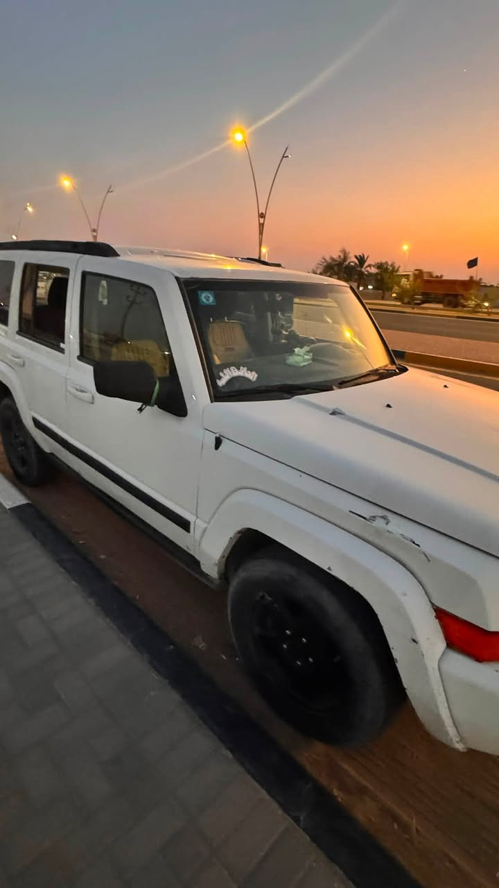جيب كوماندر امريكي 2007 رقم بغداد السعر75
البصره سفوان هاتف ***********
