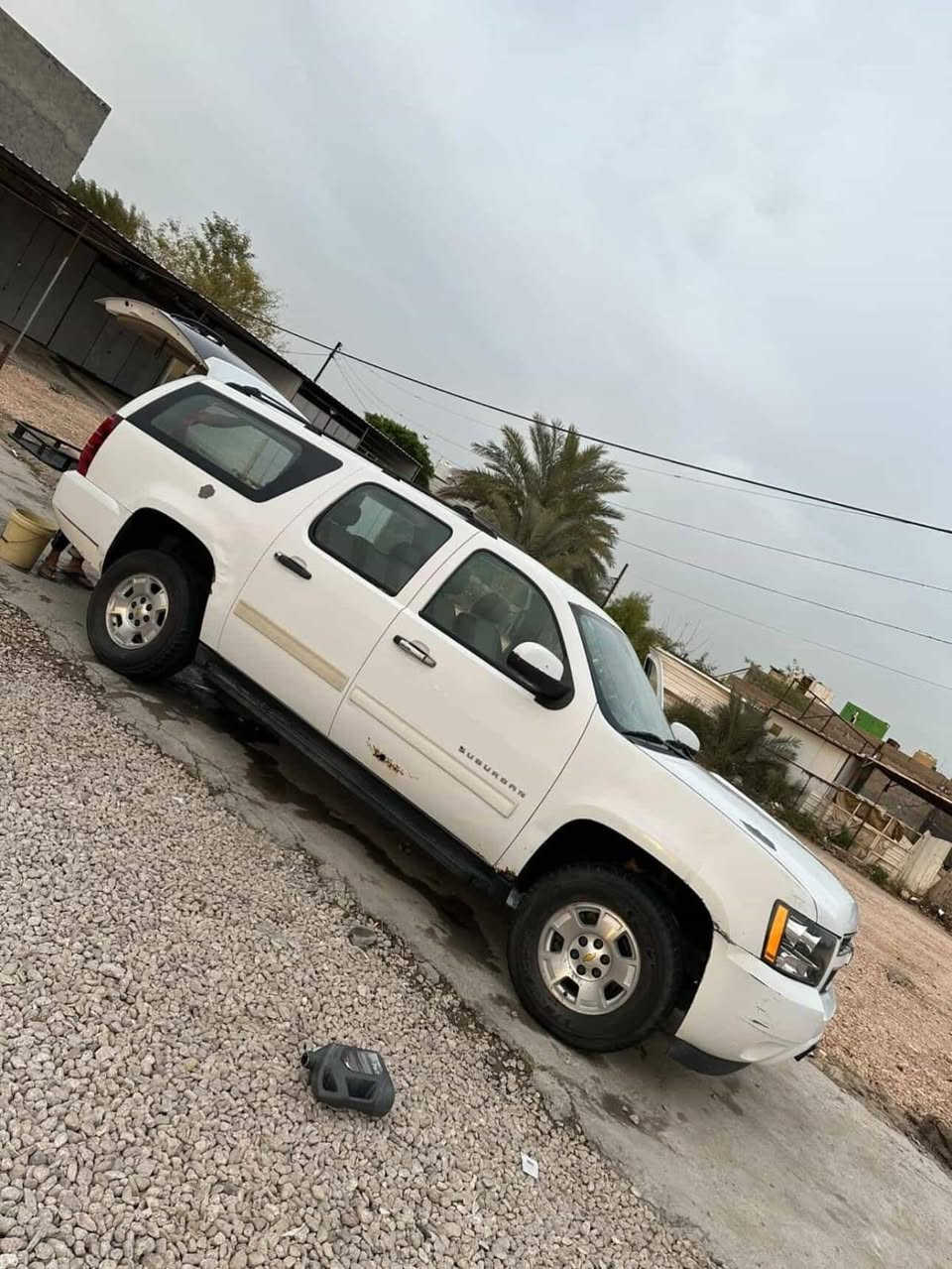 السلام عليكم سياره شوفرليت 6 برغي  2010 خليجي اصل ابيض طبله رقم بصره جديد باسمي خطها حله بصره جاهزه للبيع سعر150وبيها مجال *********** مكان السياره بلحله
