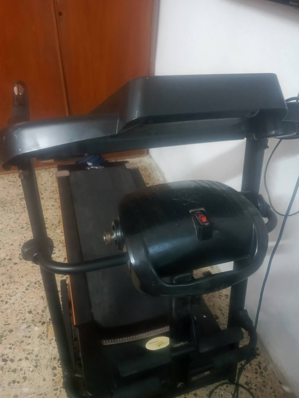 جهاز جري اخو جديد ماطورين شاشه رقميه وبصمه تشغيل 
السعر 225وبي مجال مكاني. بغداد رقم ***********
