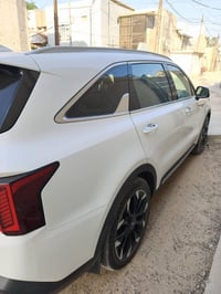 سورنتو 2024 خليجي للبيع  . داتا شو  . بانوراما  .مقاعد مغلفهن جلد . ال...