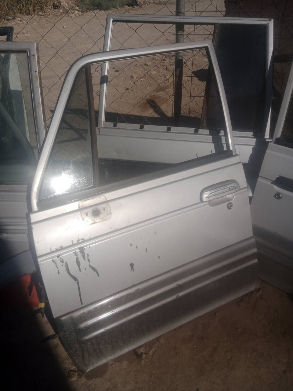 ابواب كالوبر فارغات كلهن حاويه المكان بابل المدحتيه
سعر الباب ٦٠ ألف 

***********

الله يرزق الجميع انشالله
