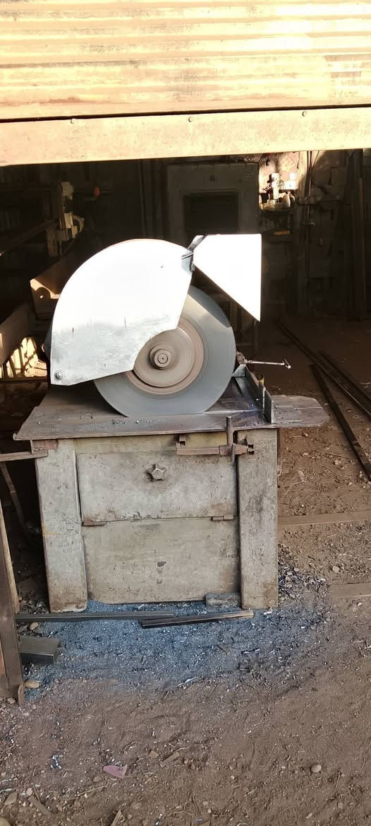 كتر ٧ونص مكان جسر ديالى القديم شغال السعر ٤٥٠ رقم ***********
