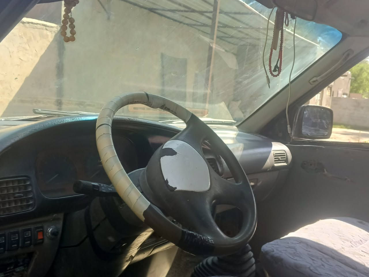 السلام عليكم سياره جاهزه للبيع سعر 25 وبيها مجال قليل
***********
