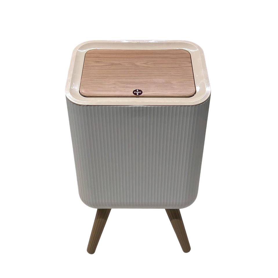 سلة نفايات عصرية مستطيلة 
السعر 20 الف توصيل مجاني 
للتواصل واتساب فقط رساله ( *********** )
للتواصل انستا أو تيك توك أو فيسبوك اسم صفحة ( كاستر ستور )