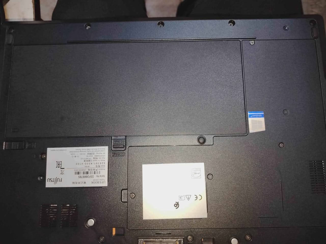 لابتوب مستخدم قليل ، نظيف جدا
جيل العاشر I5
رام 16 كيكا 
هارد 256 ssd
شاشة 15
ملحقات جنطة + شاحنة 
*********** 
***********
يوجد توصيل لكل المحافظات بغداد, العراق
