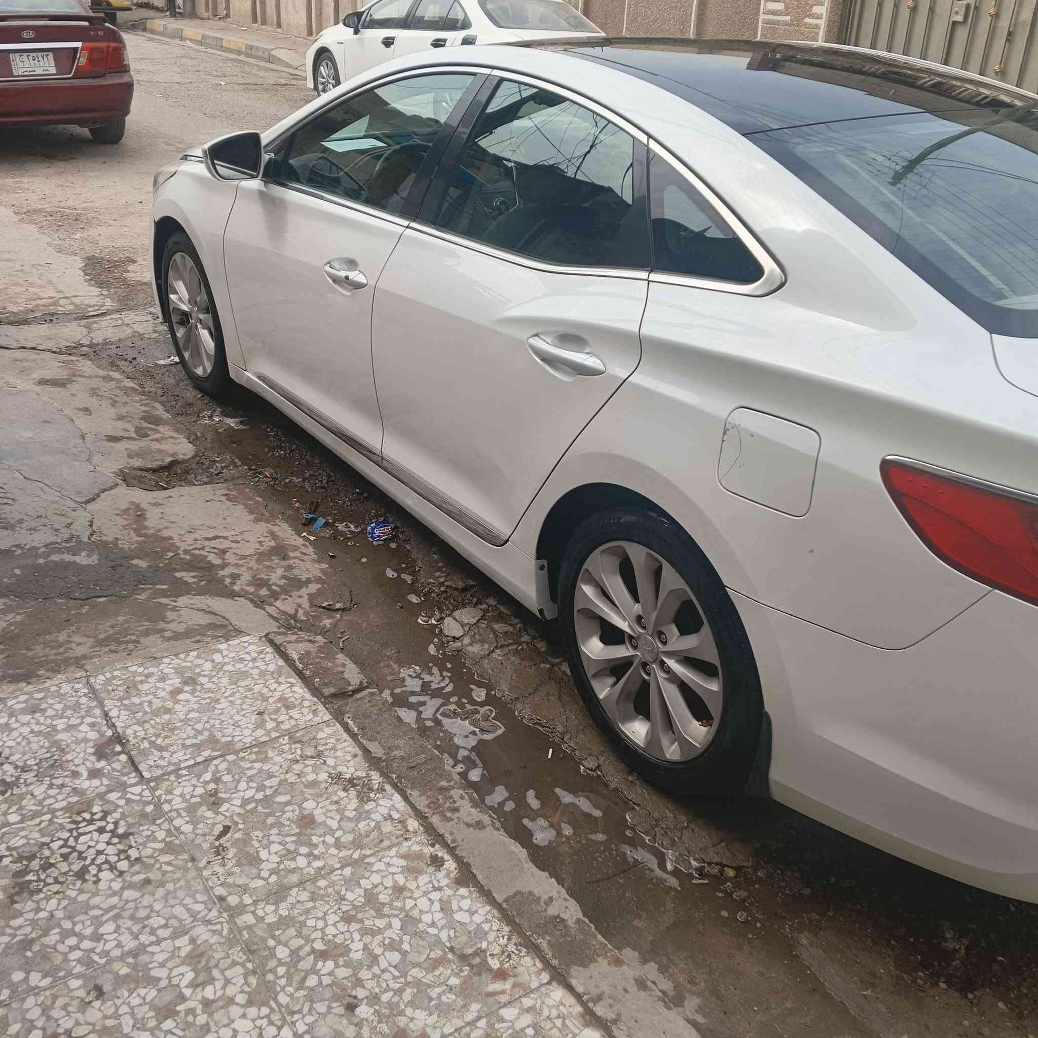 ازير • ٢٠١٣ • محرك ٣٠٠٠ V6