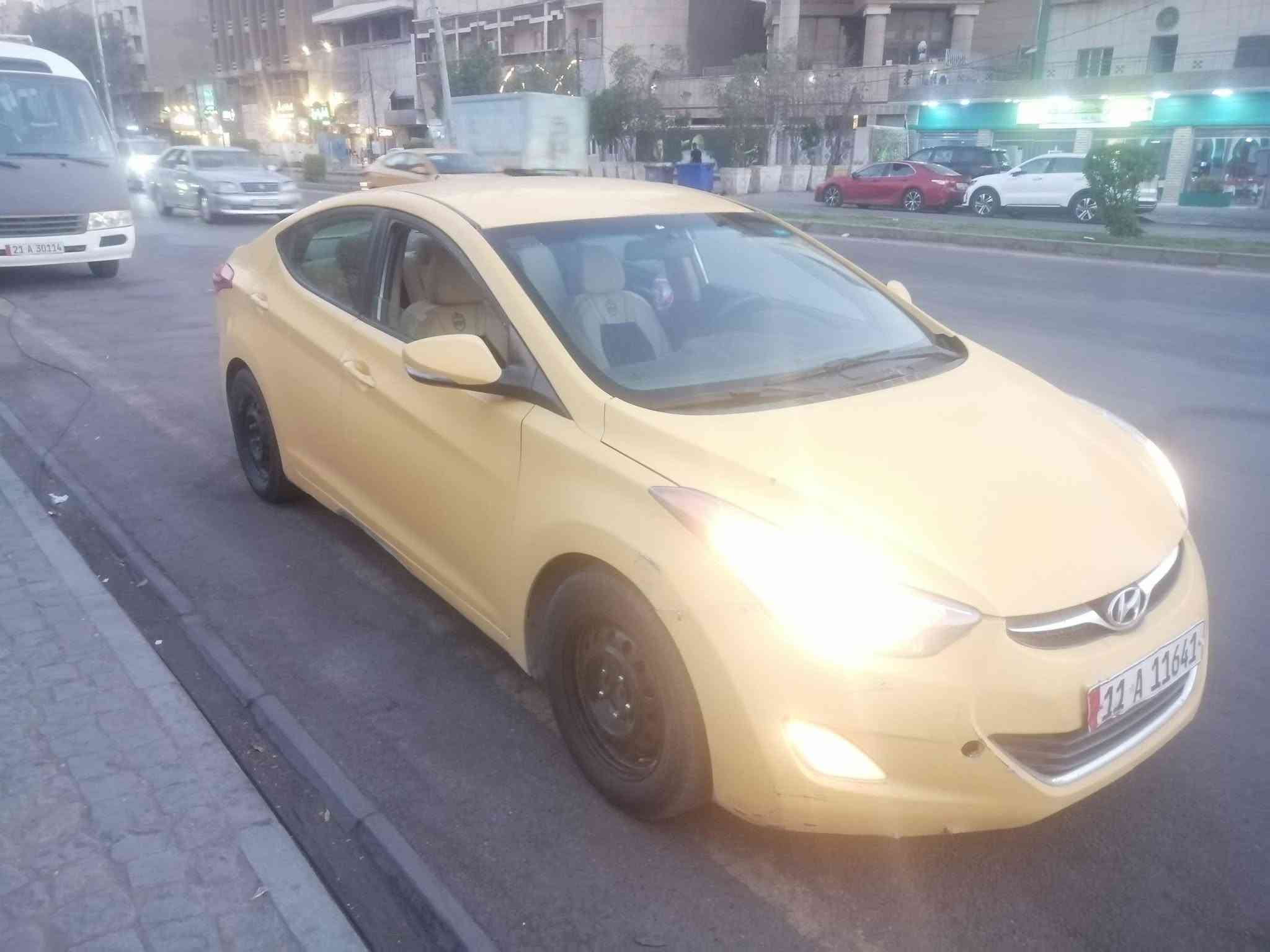 موديل ١٢  السعر ٧٠ وبيهه مجال قليل امريكيه حادث نص تكمه بدون كص محرك ١٨٠٠ دوش سنويه لل ٢٠٣١ مصفره من كلشي جاهزه مكاني بغداد سعدون *********** ***********
