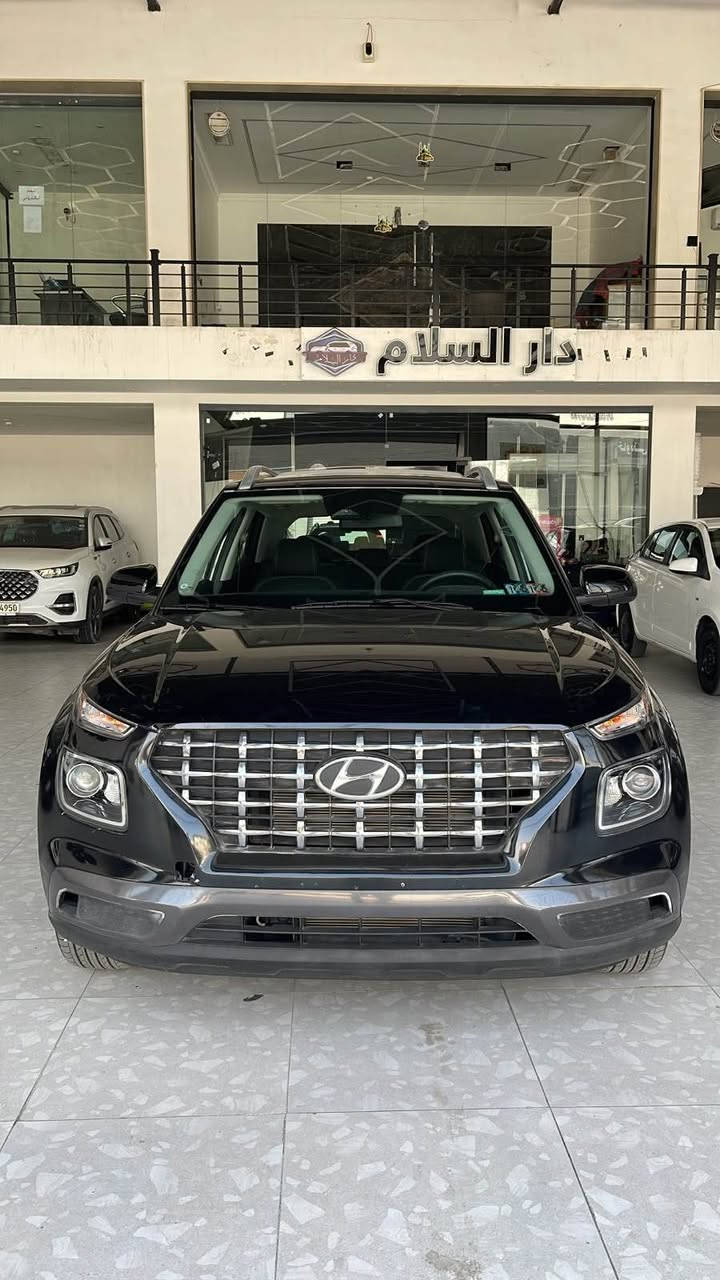 هونداي فينو 2024 فول مواصفات سلايت وباقي مواصفات معروفه بيها صبغ باب سكن وتعديل بارد على كد شبرين بلجاملغ ماشيه الفين بأعتبار زيرو مابيها اي نواقص رقم كاتي تترقم شمالي عندك مدة الرقم 3 اشهر 
عارضيها ب 124 ورقه وبيها مجال للطيبين مكانها اربيل
‏KMHRC8A3XRU330378
هاذا رقم شاصي
***********
*********** أربيل, العراق
